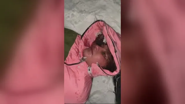 Закладчицу жестко отпиздили спортики